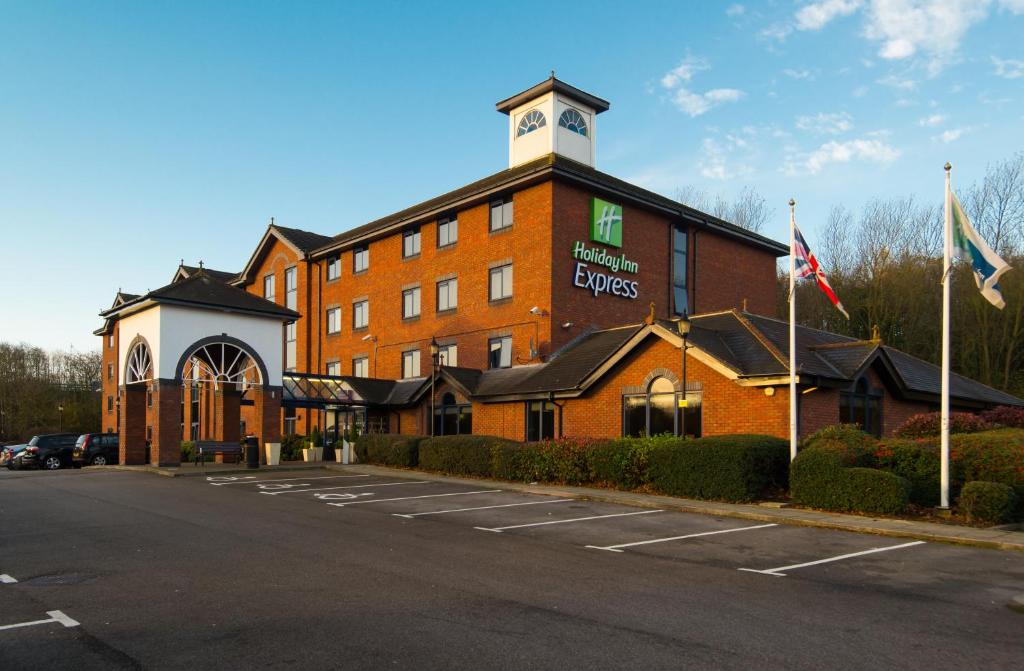 Pay later hotels Holidayinn express - stafford