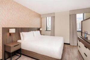 Hyatt House Leeds Pay Later in 