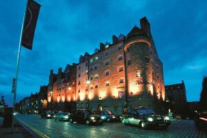 Radisson Blu Hotel, Edinburgh City Centre Pay Later in 