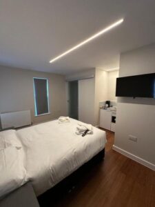 Buckingham Annexe Pay Later in High Wycombe