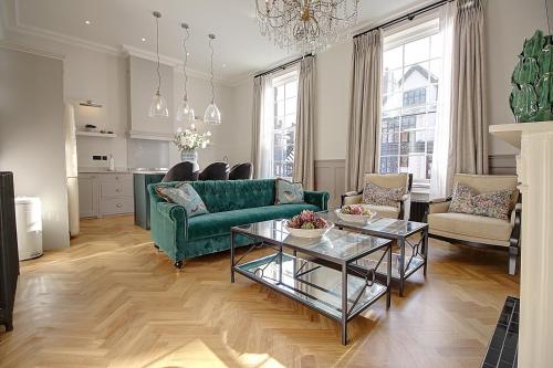 ch1 boutique stays hotel in Chester