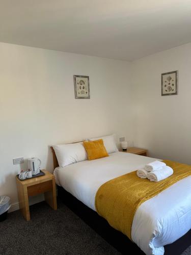Continental Hotel with access to shared kitchen hotel in Hull