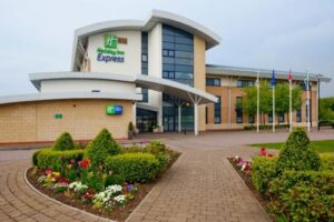 Holiday Inn Express Northampton - South by IHG Pay Later in 