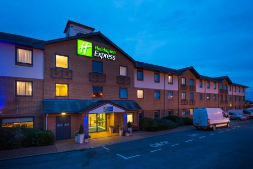 Holiday Inn Express Swansea East by IHG hotel in Swansea