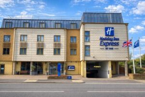 Holiday Inn Express Windsor by IHG Pay Later in 