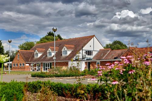 Lakehurst Park hotel in Milton Keynes