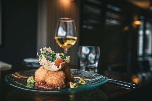 Nevis Bank Inn hotel in Fort William