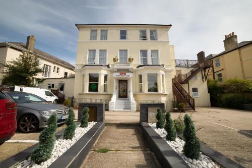 OYO Eagle House Hotel, St Leonards Hastings hotel in Hastings