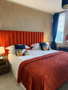 The Courtyard Bar, Kitchen, Rooms Pay Later in 