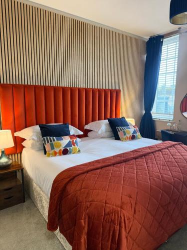 The Courtyard Bar, Kitchen, Rooms hotel in Falkirk