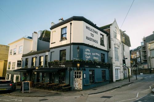 The Doghouse Inn hotel in Hastings