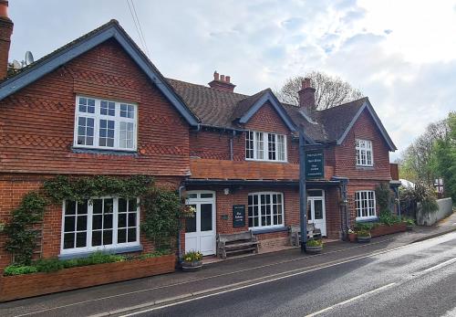 The Plough Itchen Abbas hotel in Winchester
