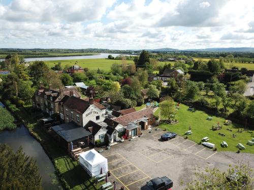 The Ship Inn – Self Catering Accommodation hotel in Gloucester