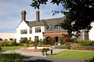 Western House Hotel At Ayr Racecourse Pay Later in 