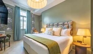 Crescent Inn by Maison Pierre Pay Later Hotels