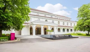 Crowne Plaza Gerrards Cross by IHG Pay Later Hotels