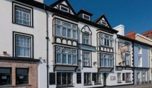 Dovey Inn Pay Later Hotels