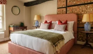 Fleur de Lys Inn, Cranborne Pay Later Hotels