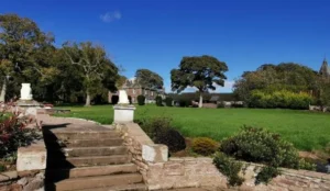 Lunan House Pay Later Hotels