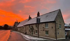 The Queens Head Inn Pay Later Hotels