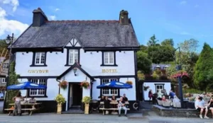 Y Gwydyr Hotel - Dolwyddelan Pay Later Hotels